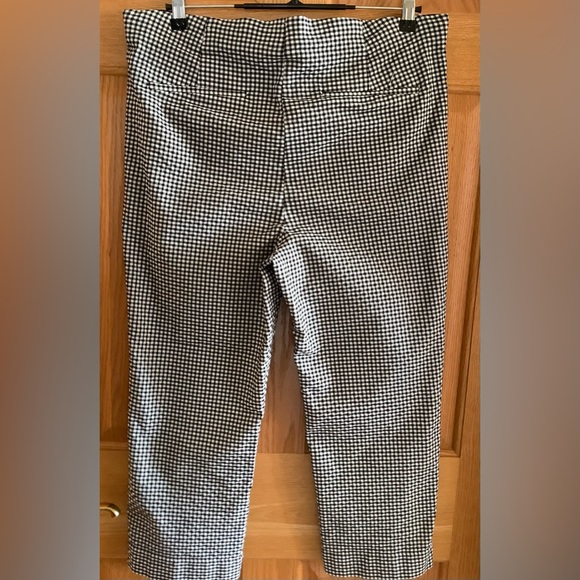 Chico’s Black and White Check Cropped Flat Front Pants With Stretch Size 3 (16) - Picture 6 of 9